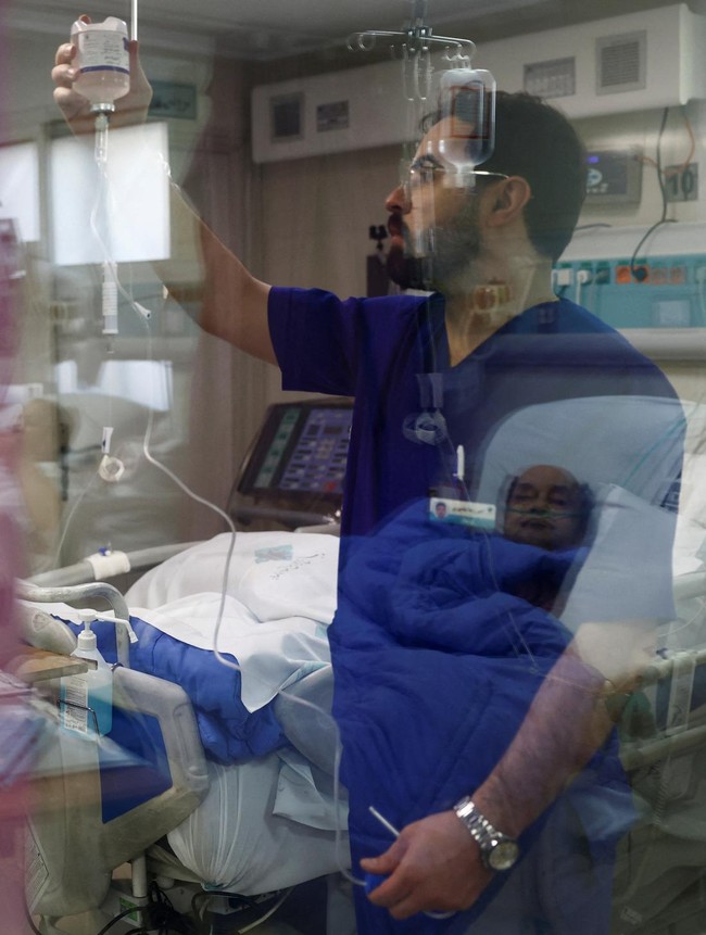 Di Tengah Konflik yang Mereda, Tenaga Medis Tetap Siaga