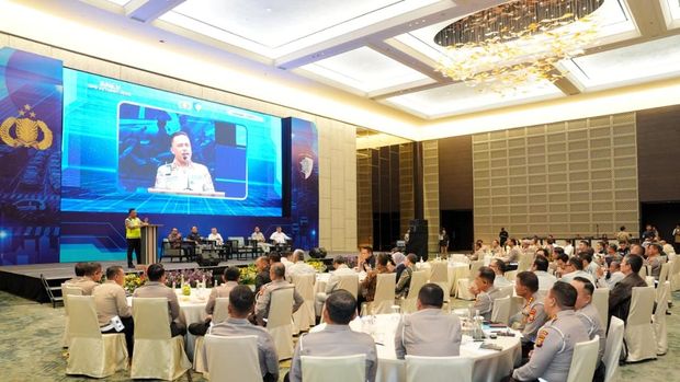 Kakorlantas Irjen Agus Suryonugroho di Anev Operasi Ketupat 2026 (dok.Korlantas Polri)
