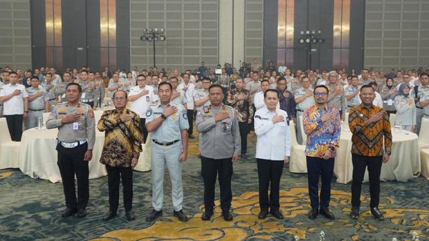 Kakorlantas Irjen Agus Suryonugroho di Anev Operasi Ketupat 2026 (dok.Korlantas Polri)