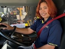 Kartini di Balik Kemudi: Kisah Pengemudi Bus Indonesia di Australia