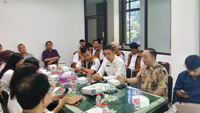 Keterangan foto: Dinkes Sumut bersama tim melakukan investigasi ke RS Muhammdiyah Medan (Dok. Dinkes Sumut)