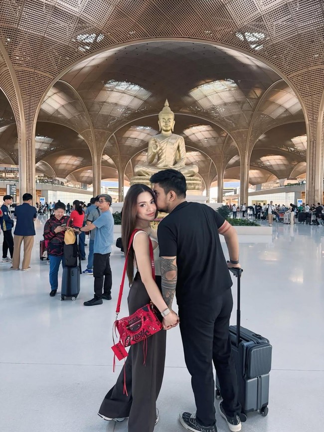 Nathalie Holscher Foto Bareng Pengusaha Aripat: Bismillah