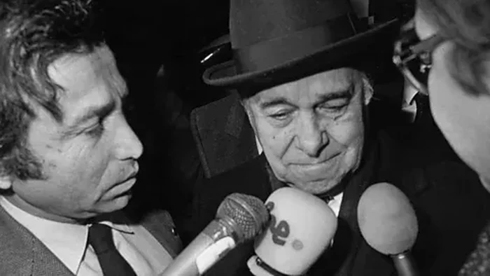 Pada tahun 1985, Presiden terpilih Brasil, Tancredo Neves meninggal dunia sebelum sempat dilantik sebagai presiden.