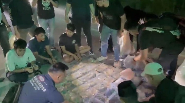 Video: Momen Polisi Gagalkan Peredaran 50 Kg Sabu di Tol Lubuk Pakam