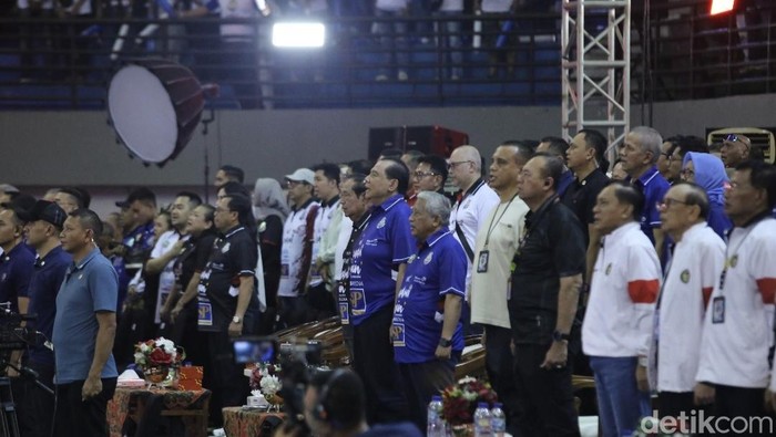 Presiden ke-6 Republik Indonesia (RI), Susilo Bambang Yudhoyono (SBY) bersama Chairman CT Corp Chairul Tanjung hadir di Grand Final Proliga 2026 di GOR Amongrogo, Kota Jogja, Jumat (24/4/2026).
