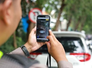 Awas! Tilang Elektronik Mobile Mulai Berlaku di Gresik