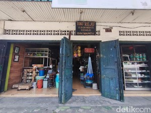 Berdiri Sejak 1933, Toko Wan Cu Sidoarjo Bertahan di Tengah Ritel Modern