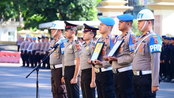 Upacara PTDH dua oknum polisi terlibat pemerkosaan di Jambi