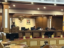 Giri Prasta Jawab Sorotan Inkonsistensi Perubahan Perda Pajak dan Retribusi Bali