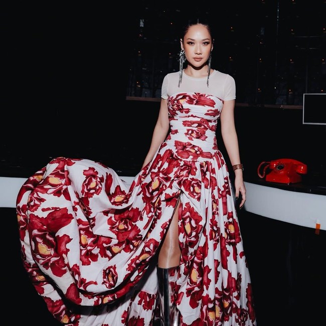 BCL Selektif untuk Orang-orang yang Mau Coba Rendang-Kue Cokelat