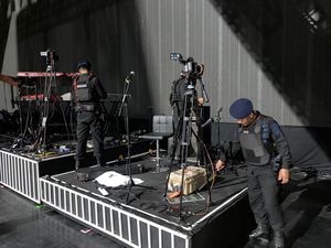Brimob Polda Metro Sterilisasi Indonesia Arena Jelang Konser Pulse On Jakarta