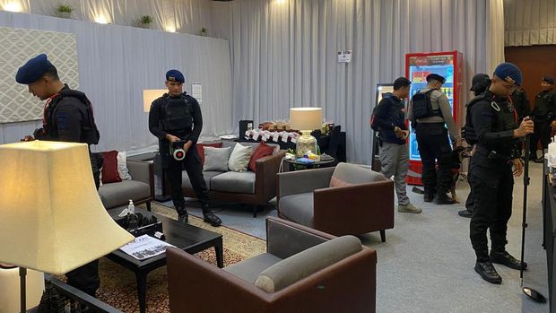 Brimob Polda Metro Jaya sterilisasi kegiatan konser 