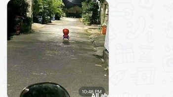 Dihadang Spiderman... Foto: X.com/@Chainwhispr