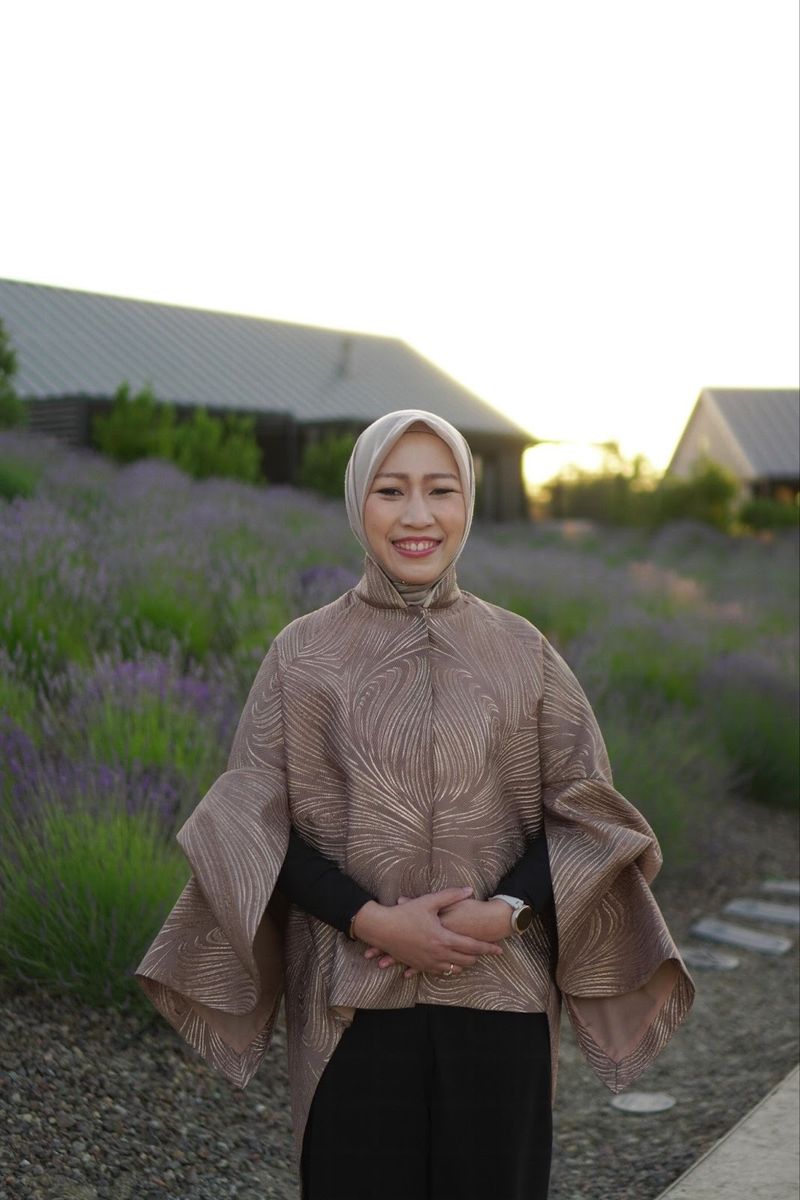 Deputy CEO & Chief R&D Officer ParagonCorp, dr. Sari Chairunnisa