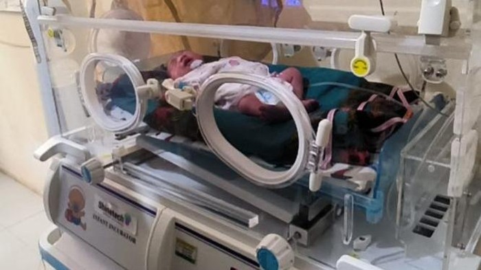 Geger bayi ditemukan dikerumini sebut di Polman.