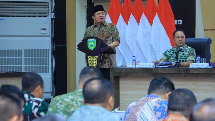 Gubernur Sumatera Selatan Herman Deru