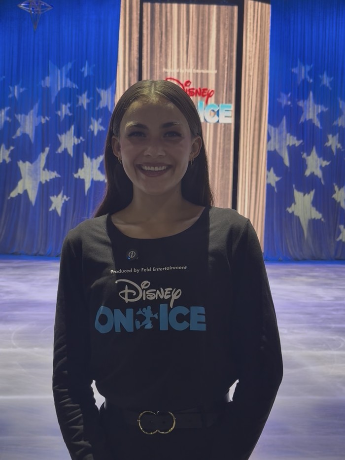 Isabelle Brereton, pemeran Putri Anna.