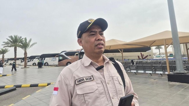 Ketatnya Checking Bagasi Jemaah Haji Indonesia di Madinah