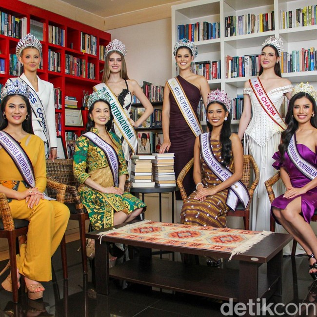 Pesona Juara Puteri Indonesia 2026 & 4 Ratu Kecantikan Dunia Saat di Jakarta