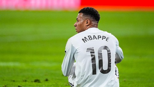 SEVILLA, SPAIN - APRIL 24: Kylian Mbappe of Real Madrid looks on during the Spanish league, LaLiga EA Sports, football match played between Real Betis and Real Madrid at La Cartuja stadium on April 24, 2026, in Sevilla, Spain. (Photo By Joaquin Corchero/Europa Press via Getty Images)