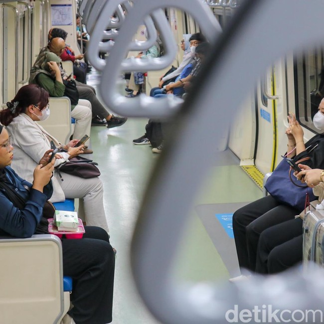 LRT Jabodebek Catat Lonjakan Penumpang