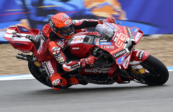 JEREZ, SPAIN - APRIL 25: Ducati Lenovo rider Marc Marquez (C) is seen in action during the qualifying sessions of the MotoGP Spanish Grand Prix, the fourth round of the 2026 World Championship, at the 4.42-kilometer Circuito de Jerez-Angel Nieto in J