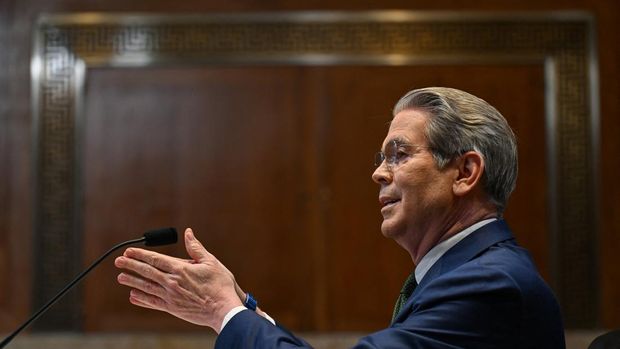 Menteri Keuangan AS Scott Bessent menghadiri sidang Subkomite Alokasi Anggaran Senat untuk Layanan Keuangan dan Pemerintahan Umum mengenai permintaan anggaran Presiden Trump untuk tahun fiskal 2027 di Capitol Hill di Washington, D.C., AS, 22 April 2026. (REUTERS/Annabelle Gordon)