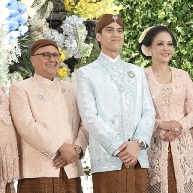 Gaya Maia Estianty Dampingi El Rumi Prosesi Siraman, Wejangannya Bikin Haru