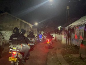 Brimob Polda Metro Patroli Malam di Tangsel dan Tangkot demi Cegah Tawuran