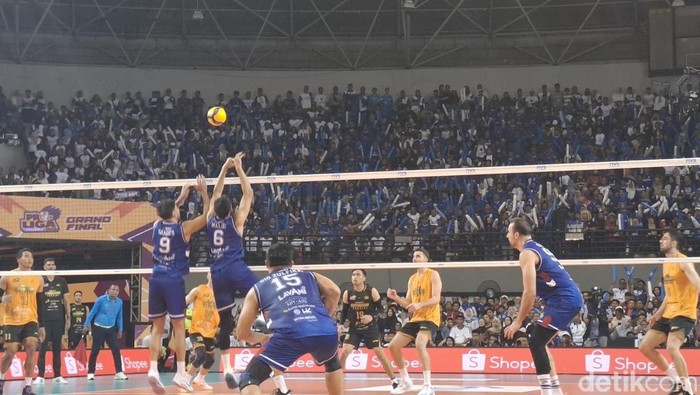 Jakarta LavAni Livin Transmedia menyabet gelar juara Proliga 2026 usai mengandaskan Jakarta Bhayangkara Presisi di babak grand final. 