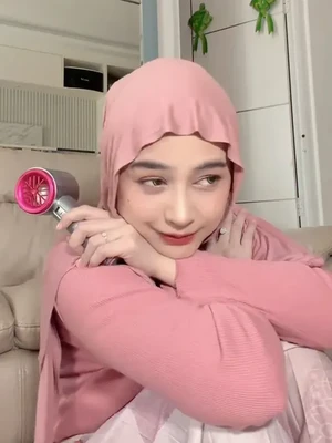 Ria Ricis Tampil Beda, Apanya Ya?