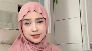 Ria Ricis tampil beda, tapi apanya ya? Foto: TikTok Ria Ricis