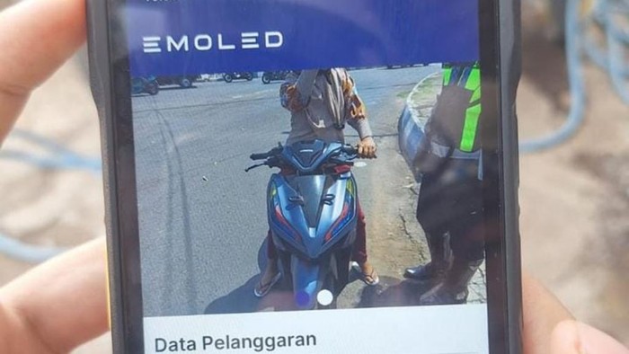 Electronic Traffic Law Enforcement (E-TLE) Handheld mulai diterapkan Satlantas Polres Pasuruan Kota