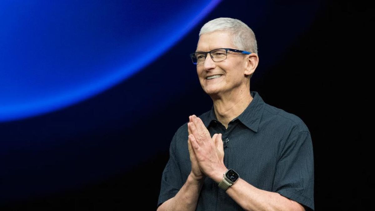Diplomasi Ala Tim Cook: Bermanuver di Antara Perang Dagang AS-China
