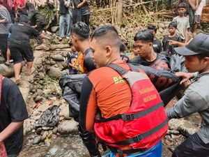 Bocah Asal Lombok Ditemukan Tewas Usai Terpeleset di Dam Sungai Ketangga