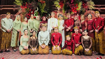 Ahmad Dhani Perlihatkan Foto Pernikahan El Rumi dengan Syifa Hadju