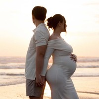 Potret Maternity Amanda Manopo di Tepi Pantai, Baby Bump Besar Curi Atensi