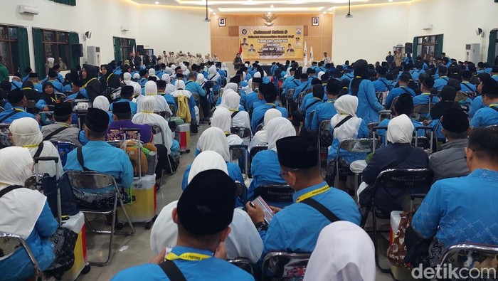 Calhaj Asal Cimahi mulai diberangkatkan ke tanah suci