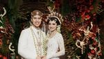 Foto-foto Pernikahan El Rumi dengan Syifa Hadju