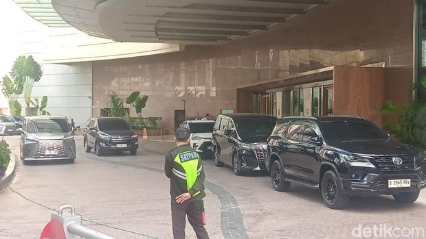 Suasana di tempat akad nikah El Rumi dengan Syifa Hadju