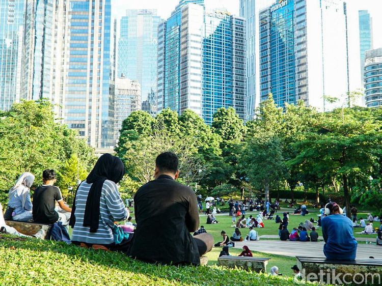 Spot Jalan-jalan Seru di Jakarta Selain Main ke Mal
