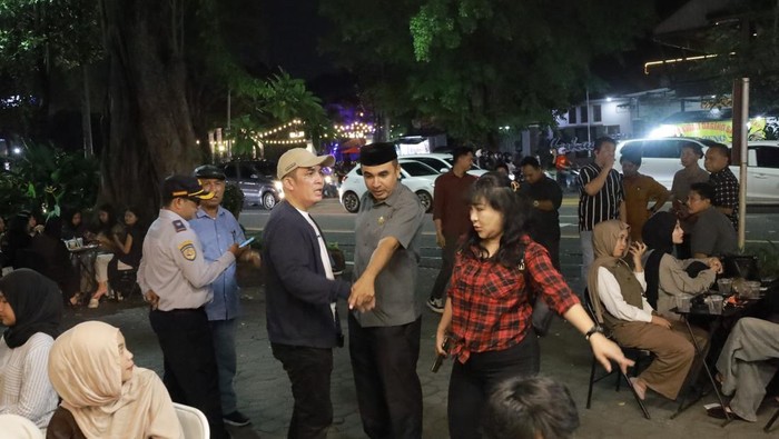 Komisi III DPRD Solo Sidak di Kawasan Coofeshop di Jalan Slamet Riyadi Solo.