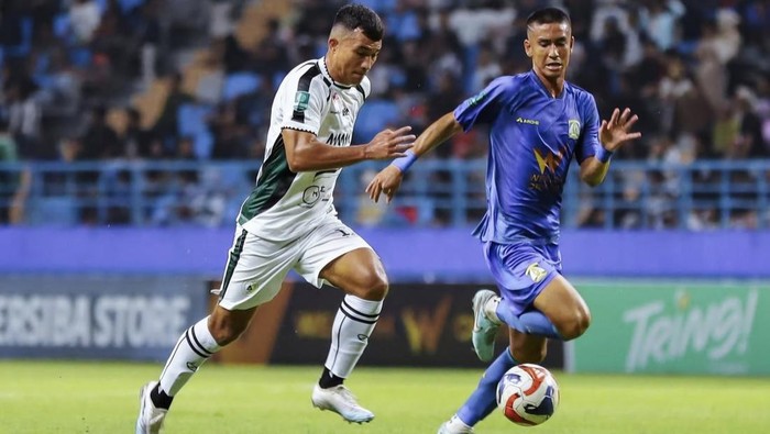 Laga Persiba Balikpapan vs PSS Sleman di Stadion Batakan, Balikpapan, Minggu (26/4/2026).