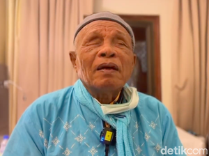 Mbah Sarjo: Petani Tunanetra yang Rela Jual Sawah untuk ke Tanah Suci