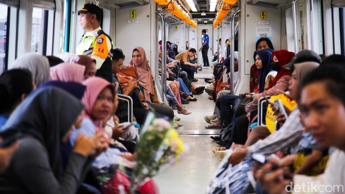 Murah dan Nyaman, LRT Palembang Jadi Favorit Mobilitas Warga