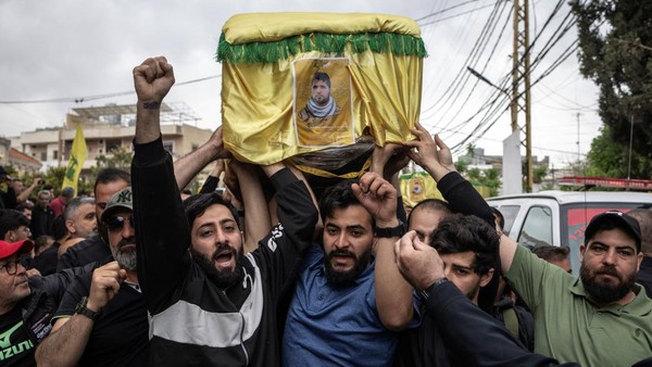 Pemakaman Pejuang Hizbullah di Maaroub Digelar di Tengah Gencatan Senjata