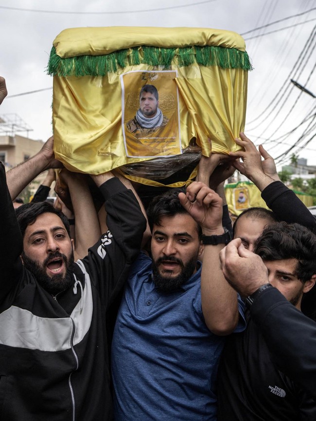 Pemakaman Pejuang Hizbullah di Maaroub Digelar di Tengah Gencatan Senjata