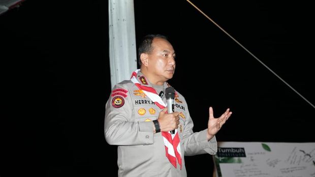 Polda Riau bersama mahasiswa dan akademisi memperkuat sinergi melawan karhutla dan narkoba. Polda Riau bersama mahasiswa dan akademisi memperkuat sinergi melawan karhutla dan narkoba.