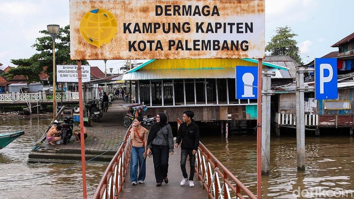 Potret Kehidupan di Sungai Musi, Ikon Hidup Kota Palembang