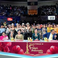 Sebagai juri, Ashanty duduk di barisan depan bersama tokoh-tokoh penting lainnya di malam puncak Puteri Indonesia 2026. Di antaranya terdiri dari Menteri Pariwisata Widiyanti Putri Wardhana, Gubernur Maluku Utara Sherly Tjoanda, Menteri UMKM Maman Abdurrahman, Miss Supranational 2024 Harashta Haifa Zahra, Ketut Permata Juliastrid Miss Cosmo 2024, dan Ketua Dewan Pembina Yayasan Puteri Indonesia, Putri Kus Wisnu Wardani. Foto: Dok. Instagram @ashanty_ash.